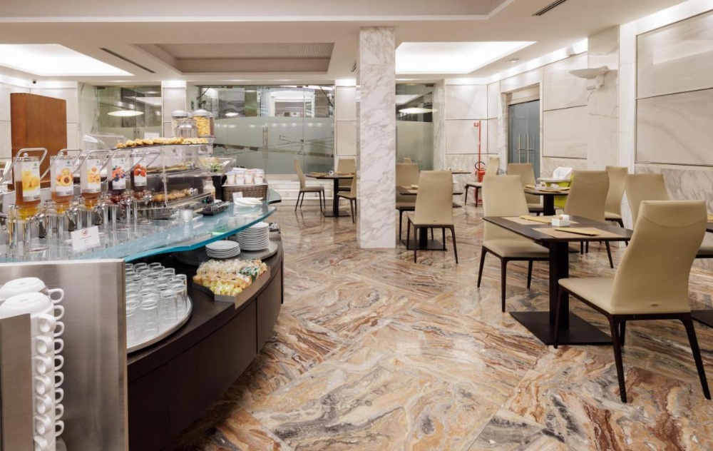 Best Western Plus Hotel Universo